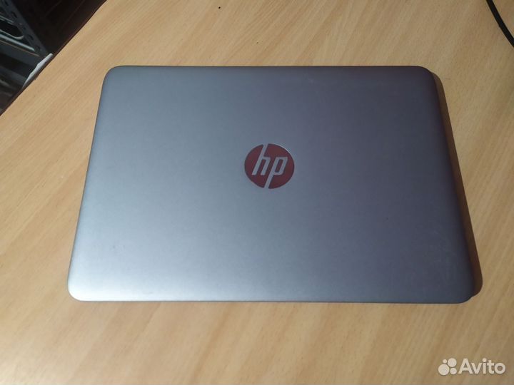 Hp elitebook 820 g3 i3