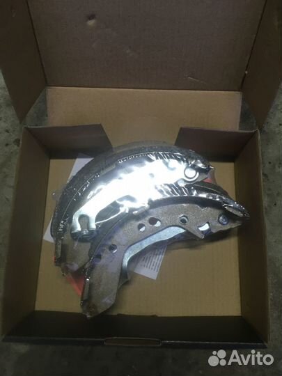 Задние колодки Хендай Акцент Новые. Наличие