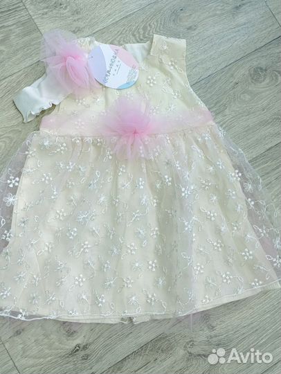 Платье нарядное 86 новое