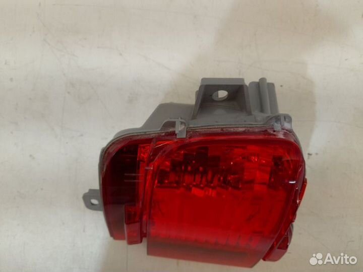 Фонарь противотуманный задний левый Toyota Land