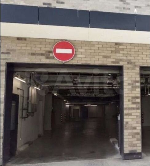 Машиноместо, 13 м²