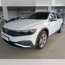 Volkswagen Passat 2.0 AMT, 2022, 15 102 км, с пробегом, цена 6 003 000 руб.