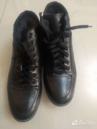 Ботинки 41размер, но маломерят на пол размера