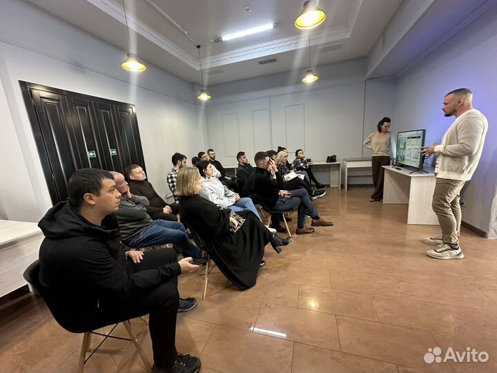 Менеджер по работе с клиентами