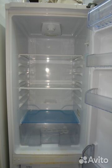 Холодильник Beko CS 325000