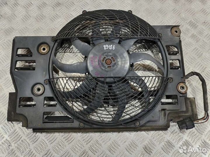 Вентилятор радиатора BMW 5 E39 8380669, 6908031