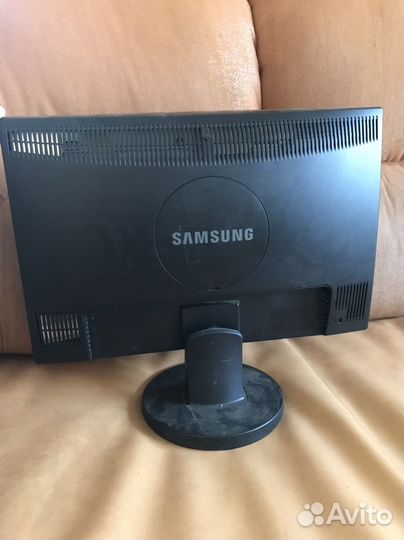 Монитор Samsung syncmaster 943