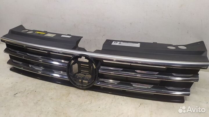 Решетка радиатора Volkswagen Tiguan 2 2017