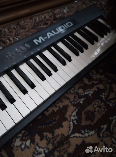 Midi-клавиатура 88 клавиш M-Audio Keystation 88 MK