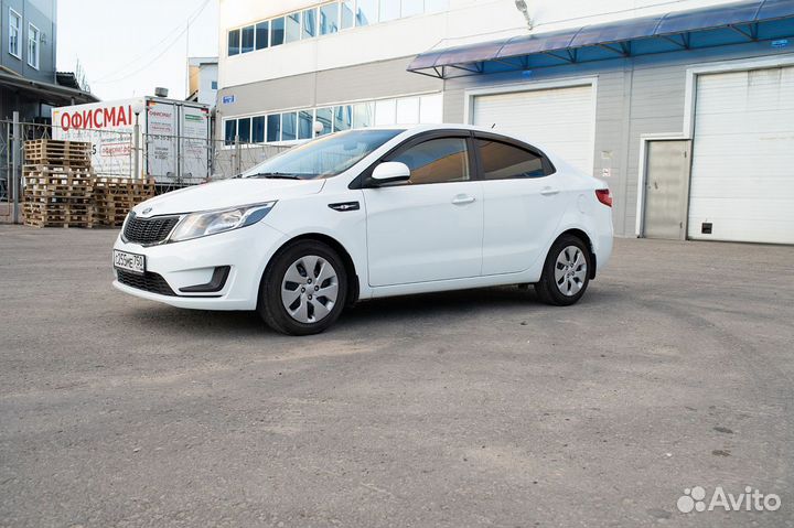 Аренда автомобиля Kia Rio 2015 мт