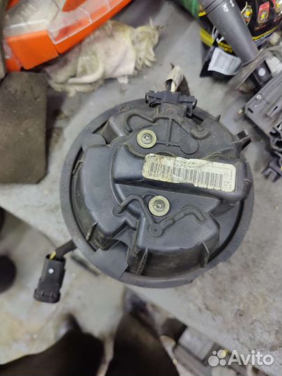 Моторчик печки Renault Logan, Sandero Largus