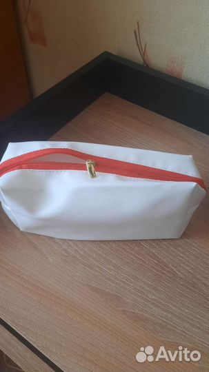 Косметички черная и белая