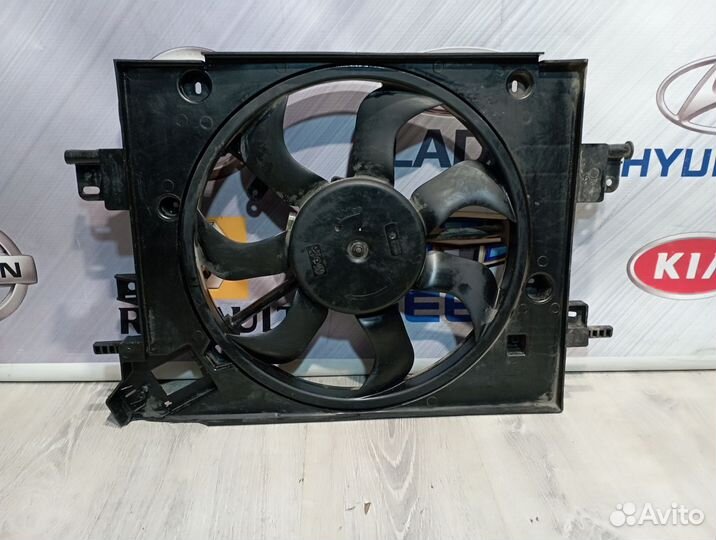 Вентилятор радиатора охлаждения двигателя диффузор