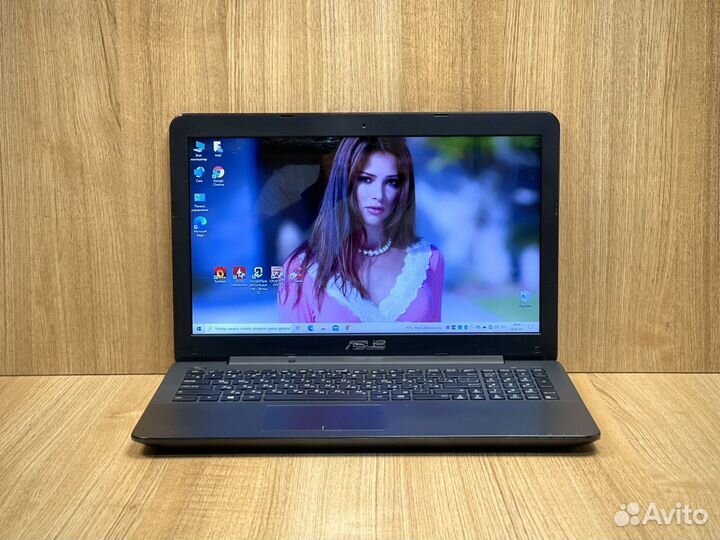 Игровой ноутбук Asus / GeForce 920M / коробка