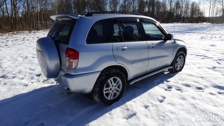 Toyota RAV4 2.0 AT, 2001, битый, 175 000 км