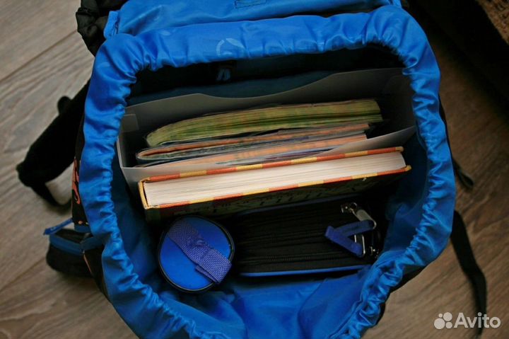 Рюкзак школьный