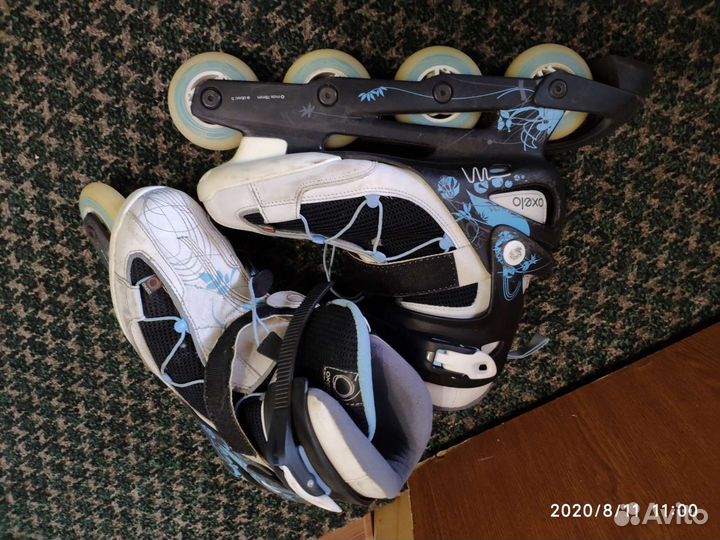 Роликовые коньки