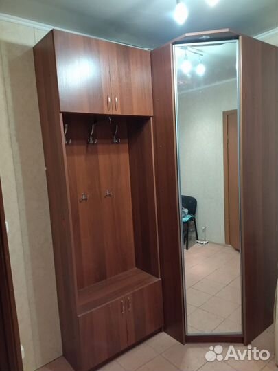 Угловой шкаф зеркалом