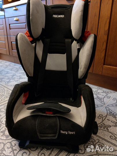 Кресло автомобильное