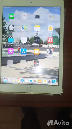 iPad apple air 2 wi-fi +Cellular 64 Гб