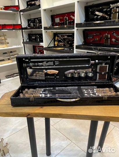 Набор для шашлыка в чемодане наб.37.64