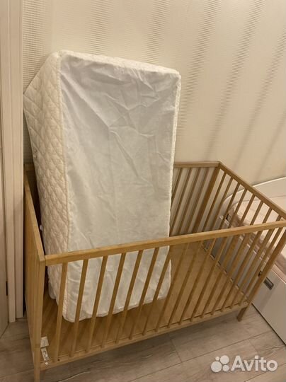 Детская кровать IKEA с матрасом