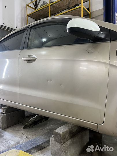 Дверь передняя правая kia rio 3 оригинал