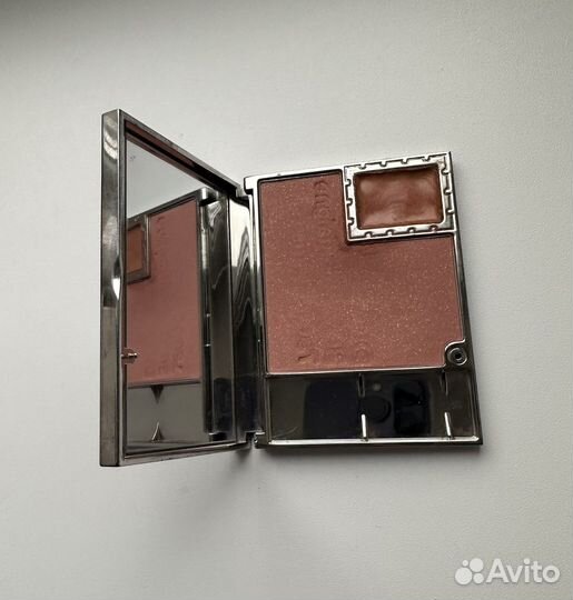 Dior пудра хайлайтер блеск 001 sun illusion