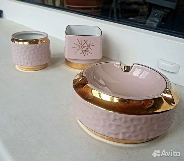 Пепельница,2 соусника, Розовый фарфор Чехословакия