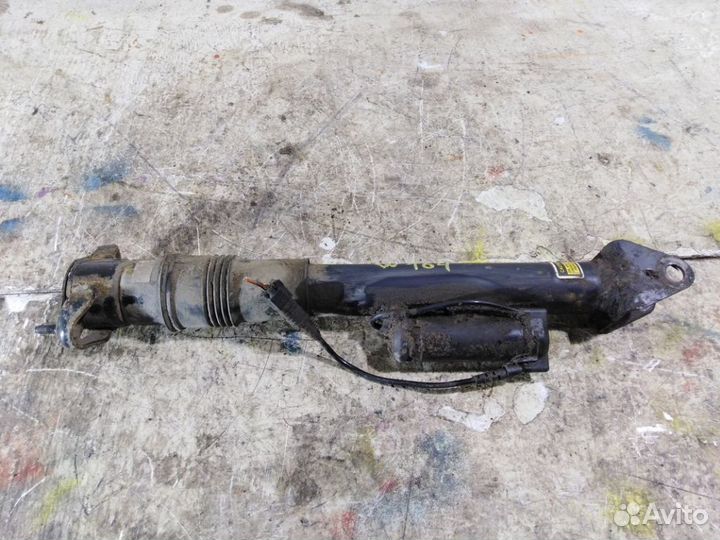 Пневмоамортизатор задний