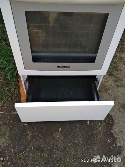 Электро плита с духовкой бу