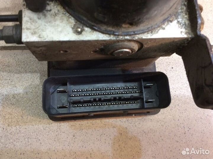 Блок ABS (насос) Mazda 3 BK LF5002300A 2006