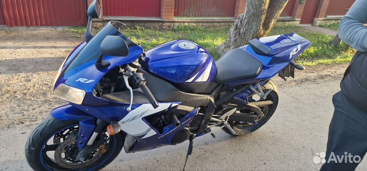 Yamaha r1