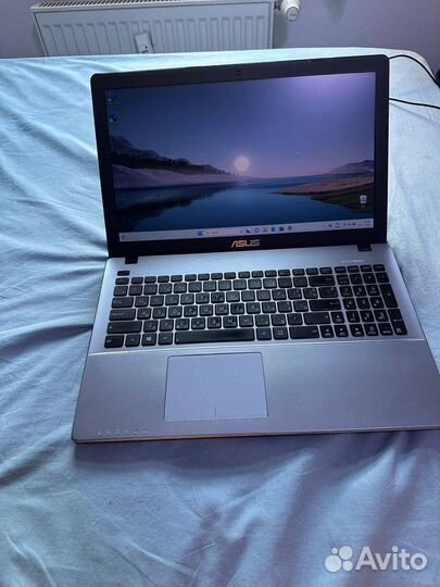 Ноутбук asus k550c