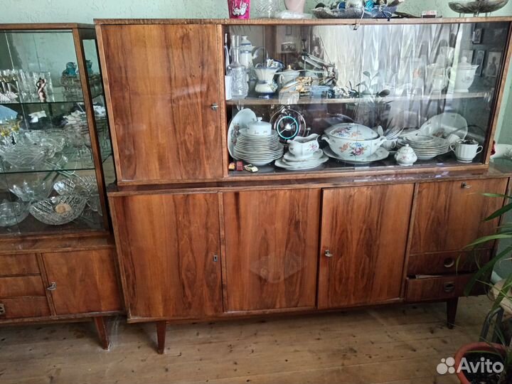 Трюмо без зеркала