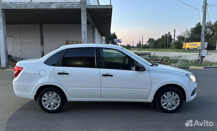 LADA Granta 1.6 МТ, 2019, 127 757 км