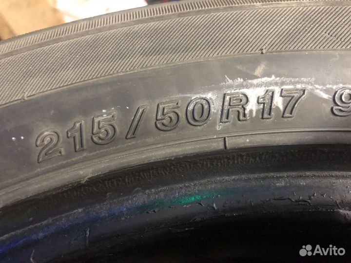 Yokohama Advan A10 215/50 R17