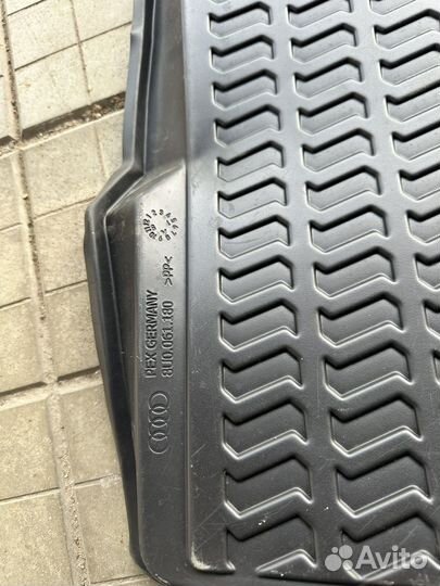 Коврик в багажник audi q3