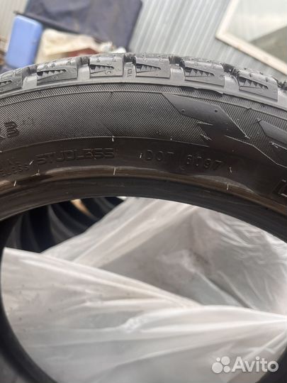 Nokian Tyres Hakkapeliitta R3 235/45 R18 98T