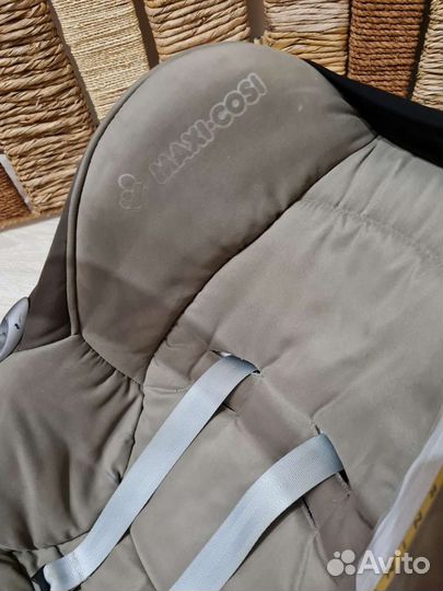 Автокресло Maxi-Cosi