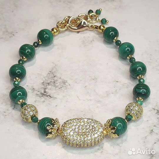 Комплект украшений из малахита