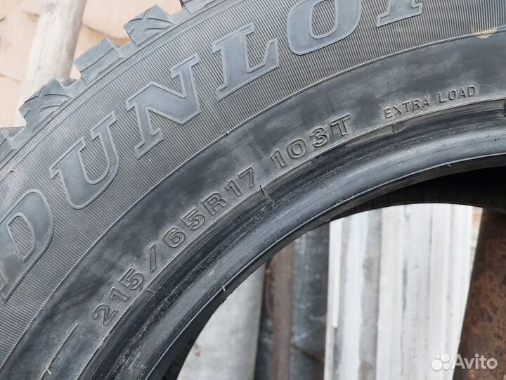 Dunlop GrandTrek Ice 03 215/65 R17 103T