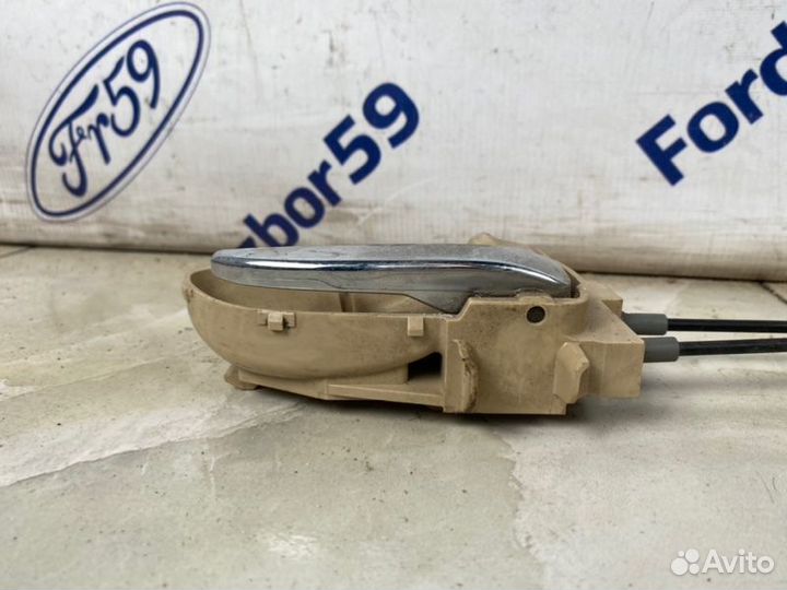 Замок двери передний правый Subaru B9 Tribeca WX8