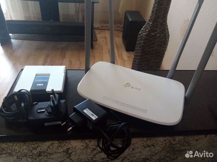 Wifi роутер, телефонный адаптер с роутером