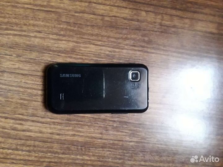 Телефон Samsung Wave 525