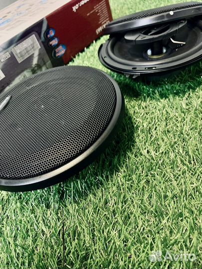 Динамики в авто pioneer