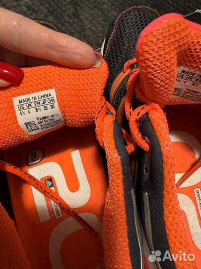 Кроссовки Adidas новые 36 размер