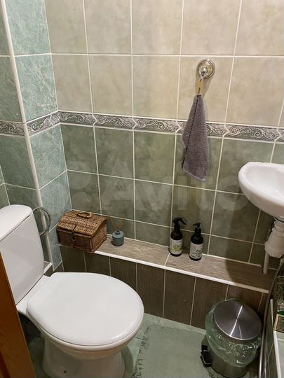 2-к. квартира, 61 м², 2/5 эт.