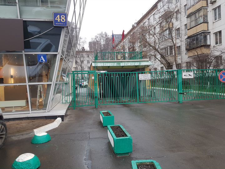 Машиноместо, 10 м²