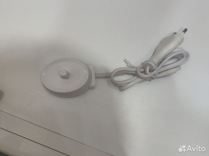 Зарядное устройство для зубной щетки Braun oral-B